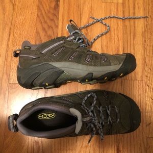 Keen Hiking Boots -8